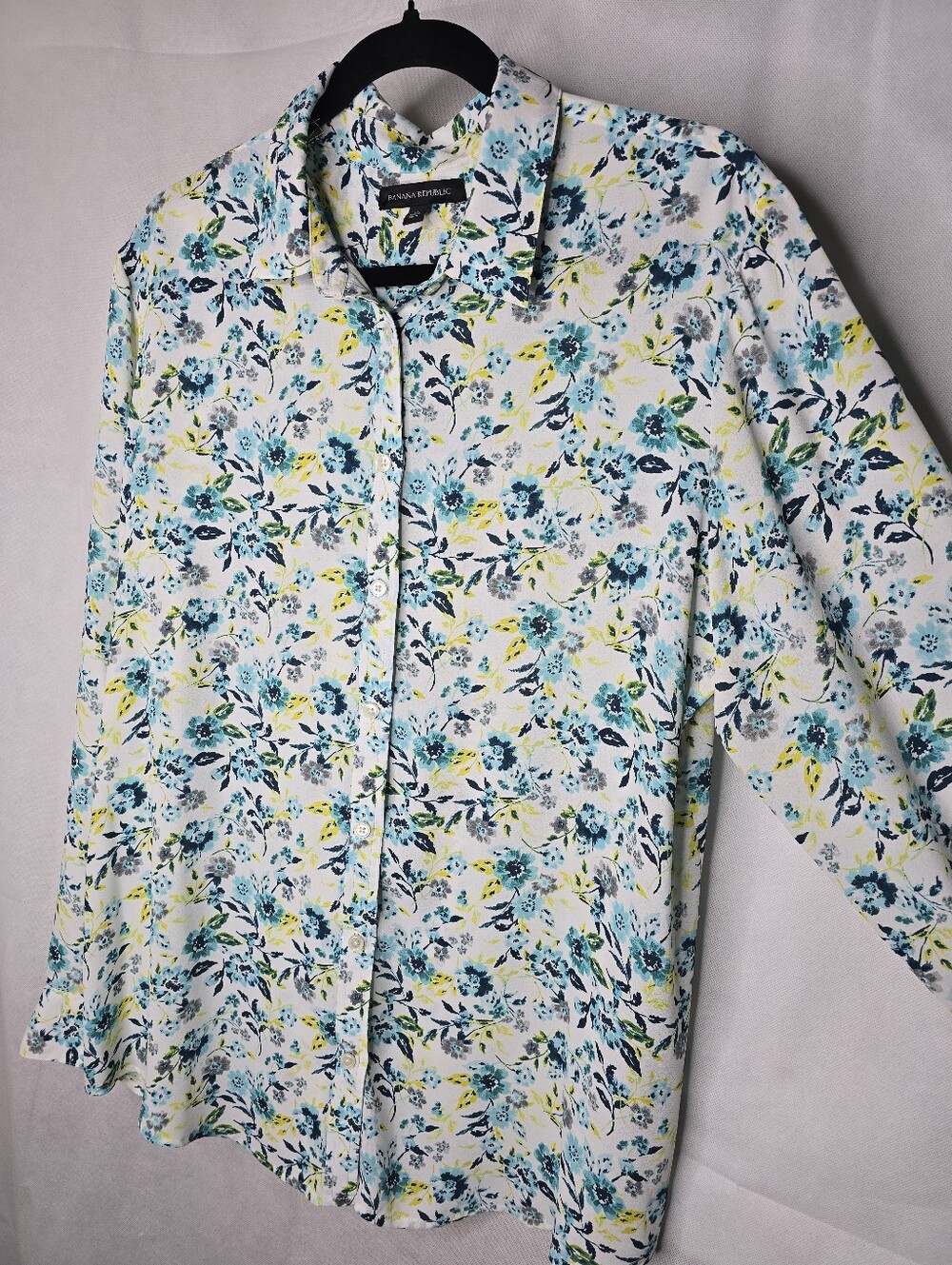 Banana Republic Top White Blue Floral Long Sleeve Button-up Flowy Blouse XL